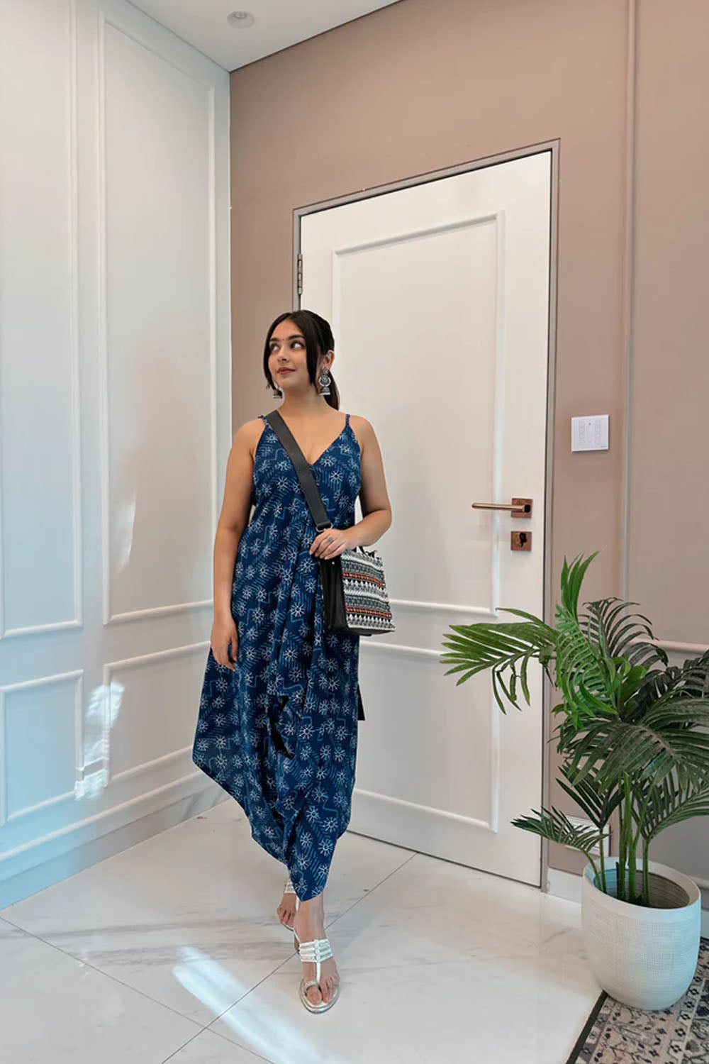 Elegant indigo cullote overalls with a gun pattern